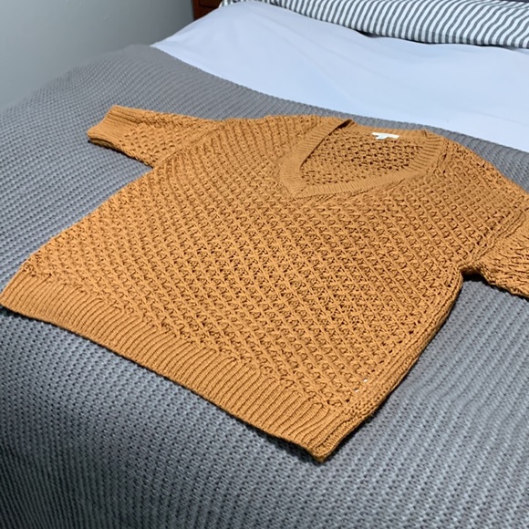 Rust colored short sleeve knit sweater - Picture 7 of 7
